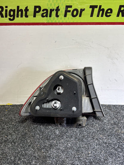 2005 Honda Civic - Right Taillight PN: STANLEY P5375R