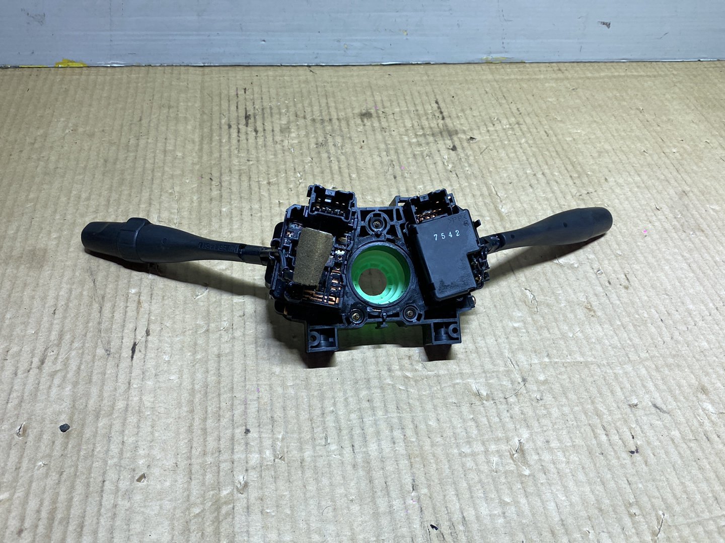 2005 Nissan Bluebird - Combination Switch