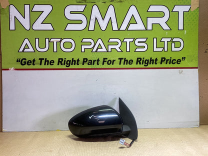 2008 Nissan Dualis KJ10 - Right Door Mirror PN: 7 wires