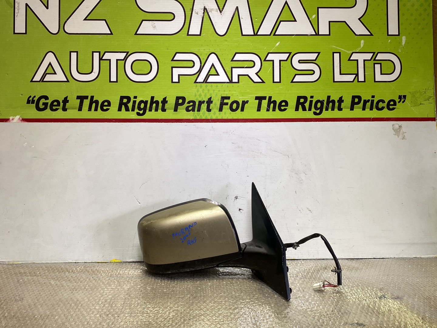 2006 Nissan Murano- Right Door Mirror PN: 7 wires