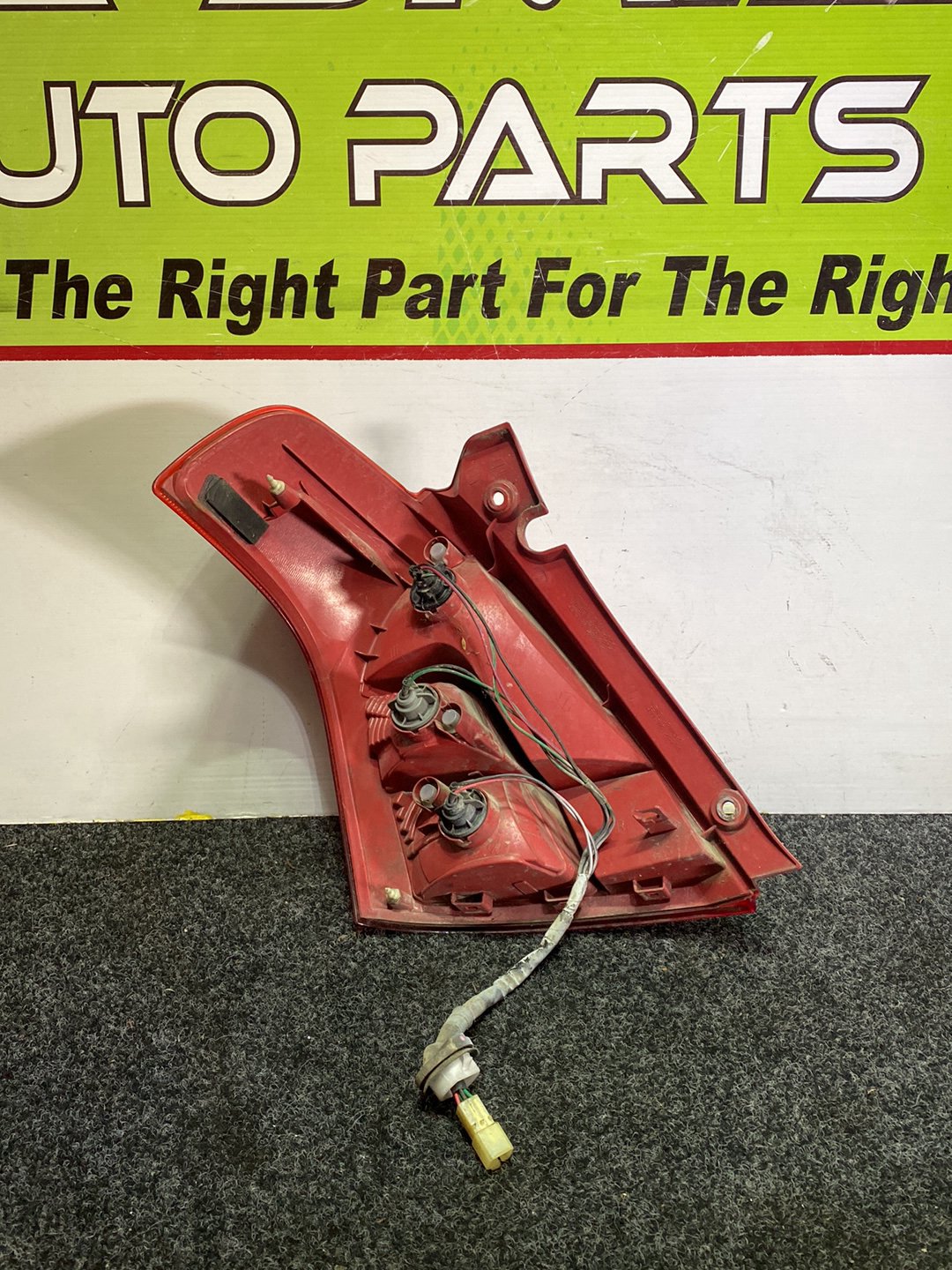 2004 Suzuki Swift - Right Taillight PN: STANLEY P4476R