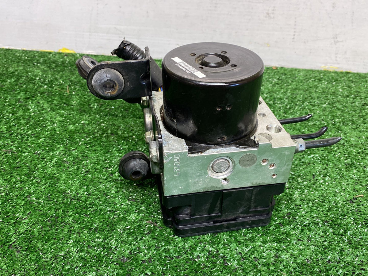 2012 Mazda Mazda3 - ABS Pump PN: BFD2-437AZ