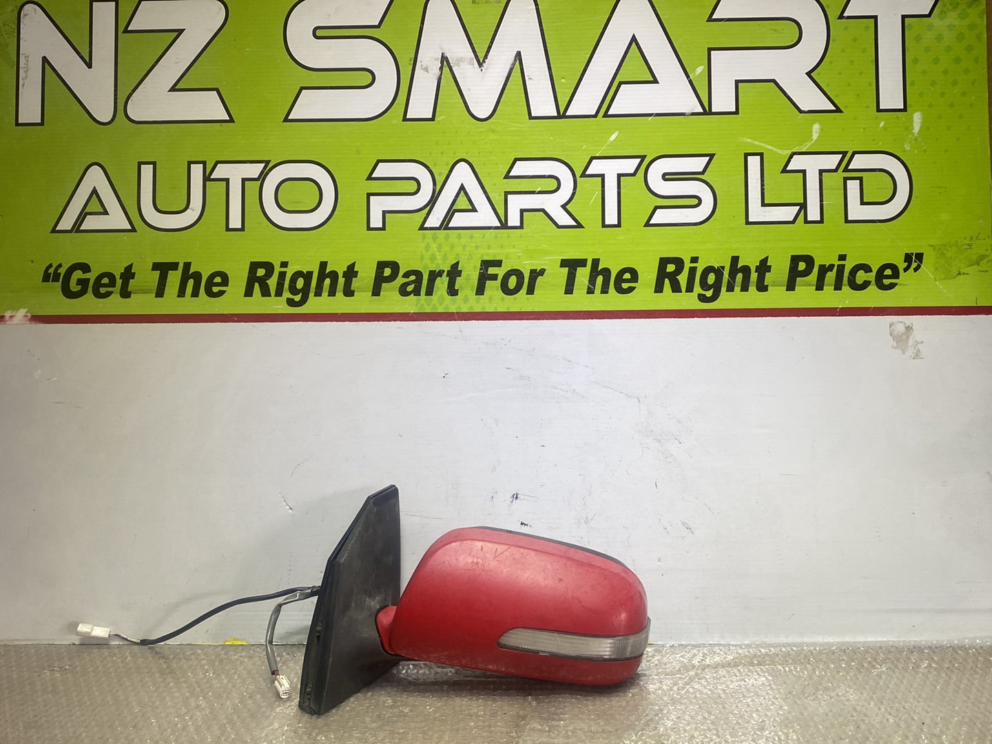 2006 Used Toyota Corolla- Left Door Mirror PN: 2 plugs 7 wires