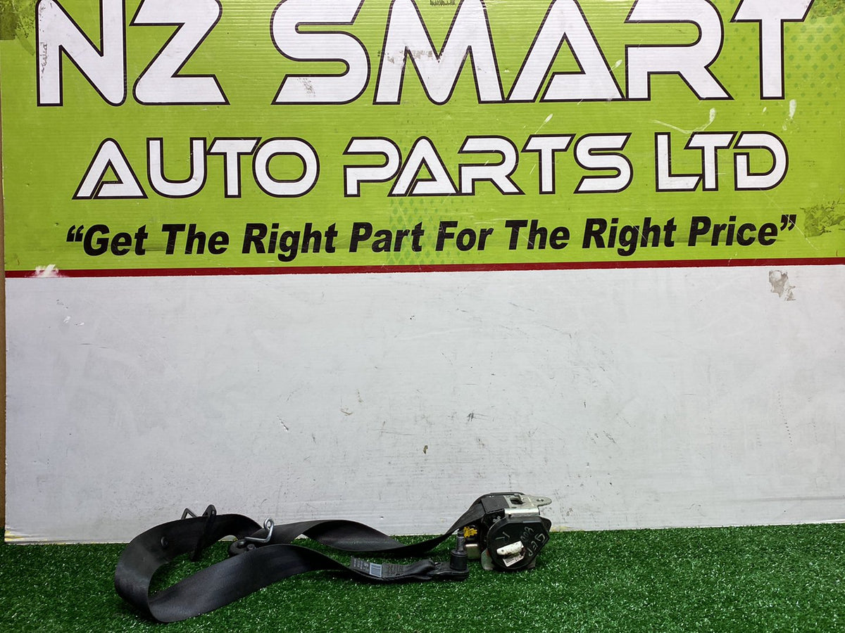 May 2011 to Aug 2015 - Ford Focus LW - Right Front Seat Belt
