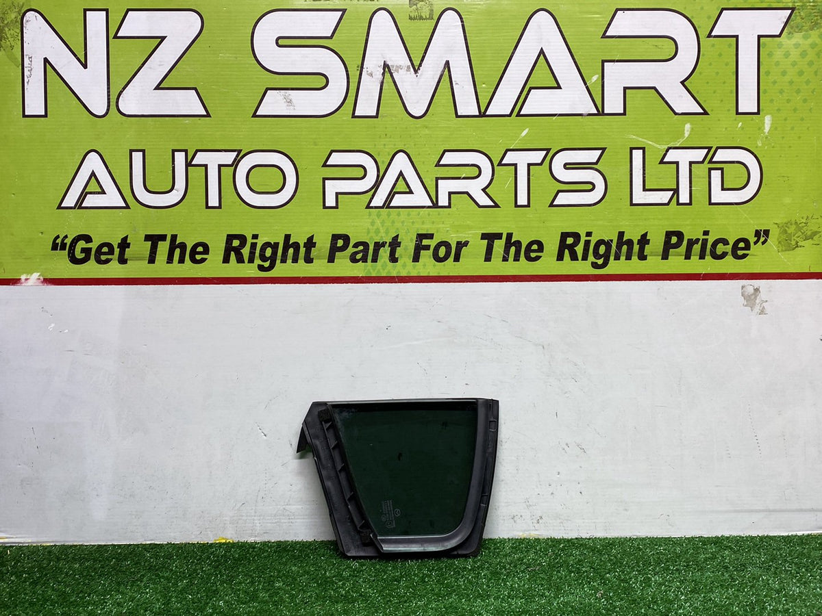 2016 Mazda Axela BM5FP - Right Rear Quarter Door Glass PN: 43R-000077