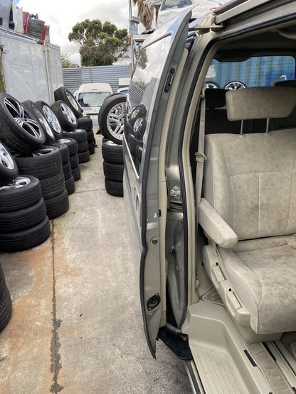 2004 Nissan Elgrand Highway Star E51 Dismantling For Parts