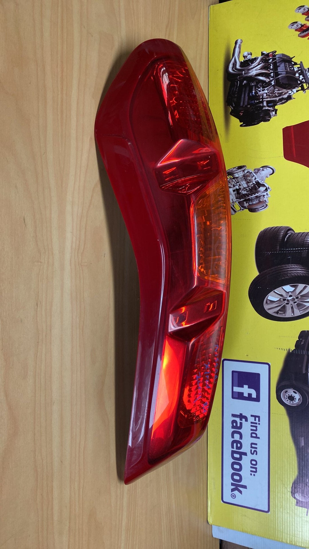 2009 Nissan X-Trail - Right Taillight