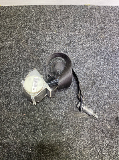 2010 Holden Commodore - Right Front Seat Belt PN: 92 172 278
