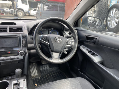 2016 Toyota Camry Hybrid H Dismantling For Parts
