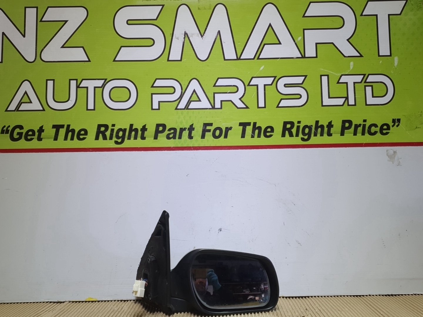 2005 Mazda Demio- Right Door Mirror PN: 5 wires