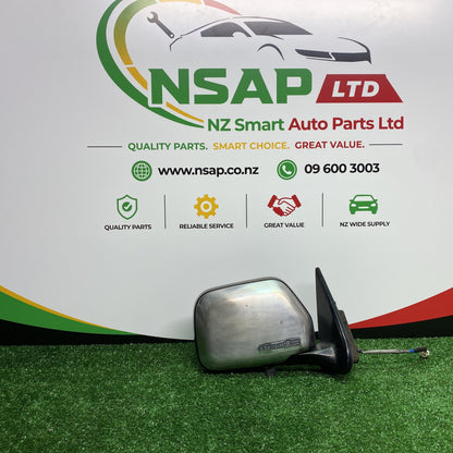 1999 Used Toyota Hilux - Right Door Mirror PN: 3 Wires
