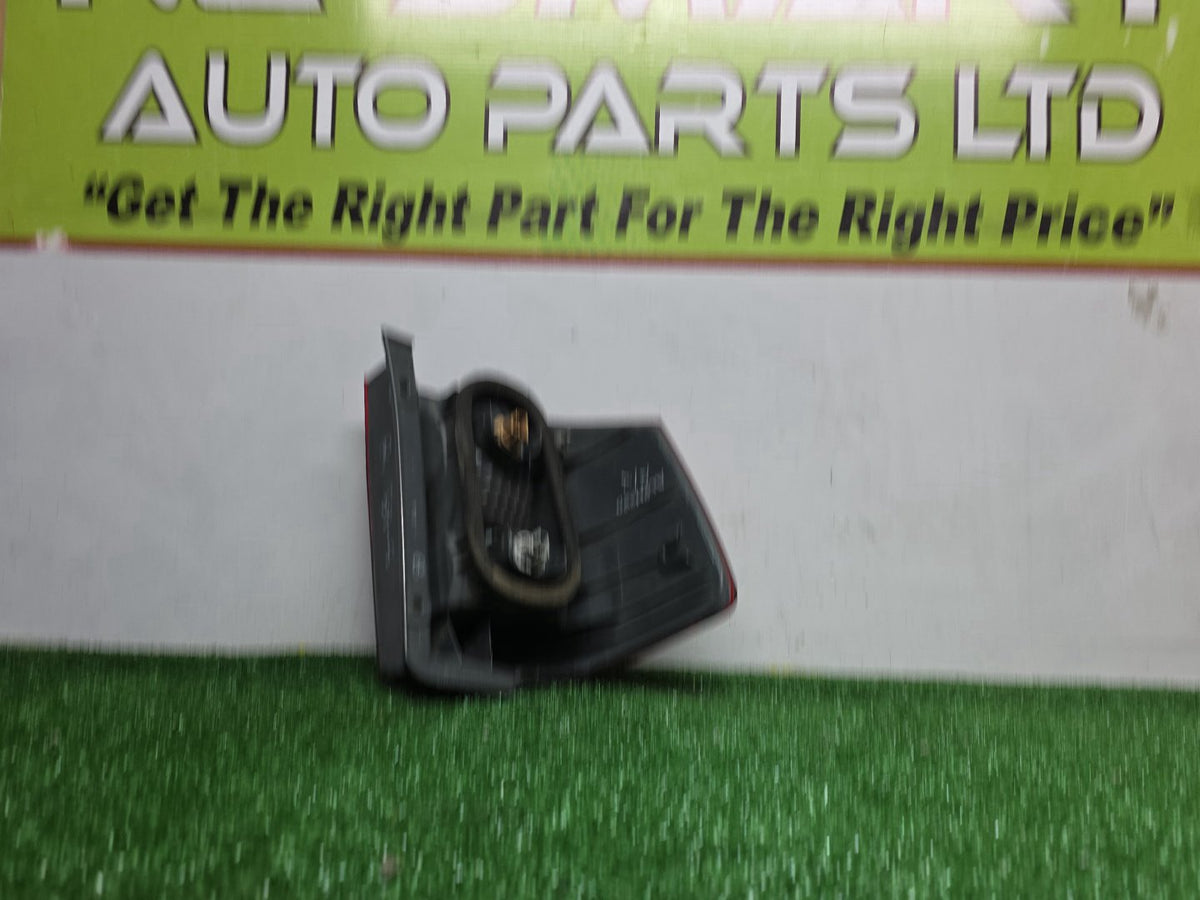 2005 Toyota Alphard - Right Taillight PN: KOITO 58-5/ 8155158020