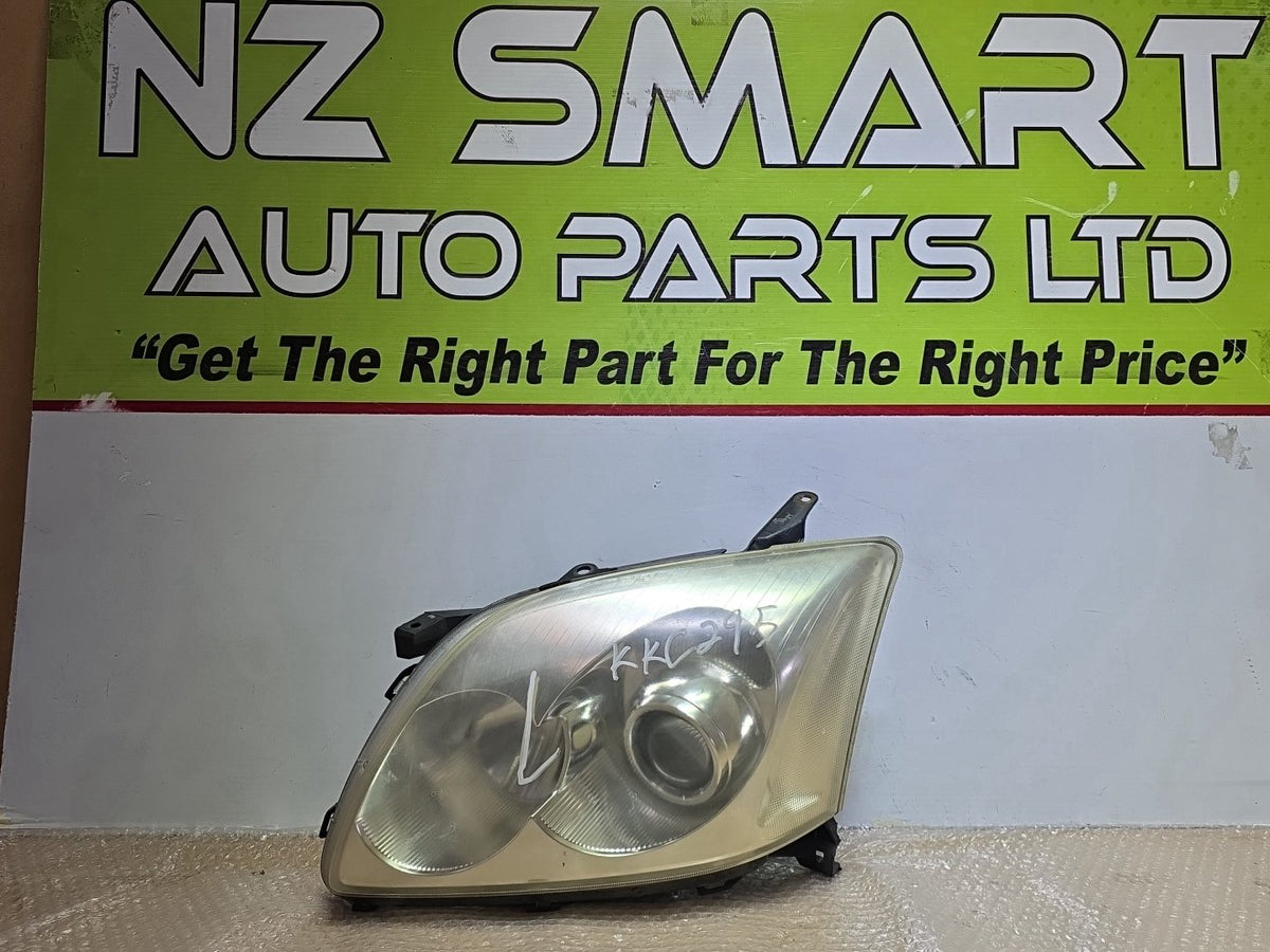2005 Used Toyota Avensis - Left Headlight PN: