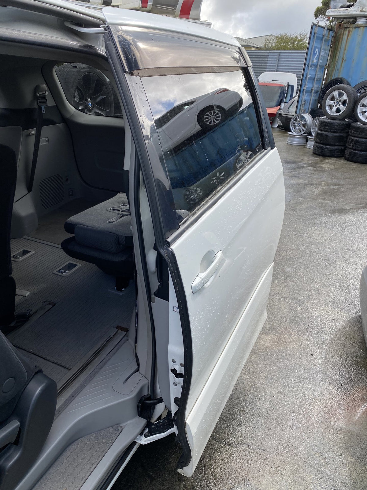 2006 Toyota Estima Aeras ACR50 Dismantling For Parts