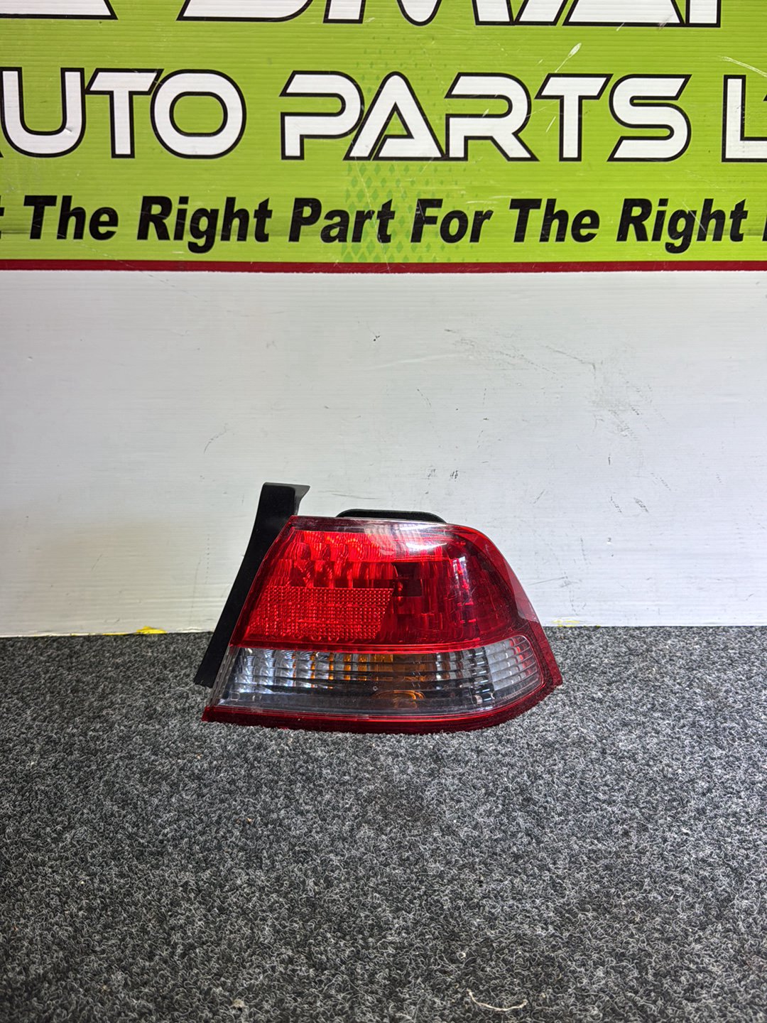 2002 Honda Accord - Right Taillight PN: STANLEY P1374R