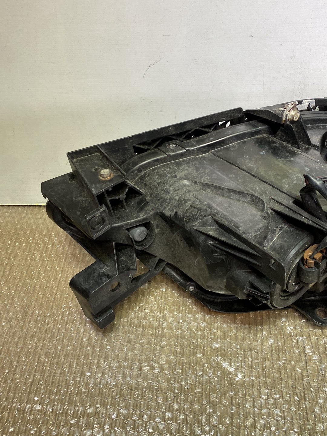 2006 Subaru Impreza- Right Headlight PN: see photos