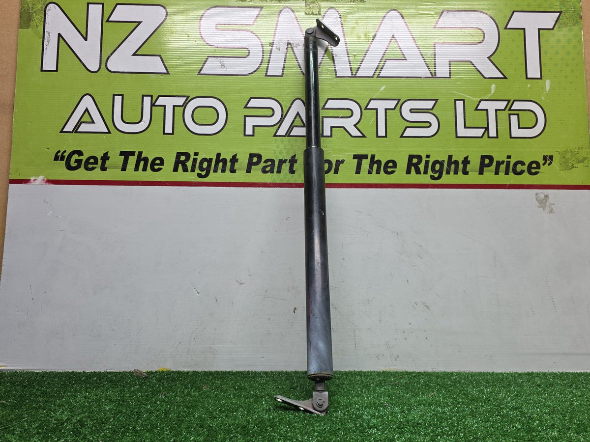 1990 Used Toyota Corolla RZH102-8000415 - Left Tailgate Strut PN: