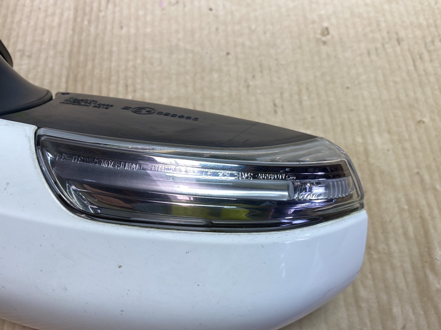 Used Toyota Prius W30 - Right Door Mirror PN: 7 wires