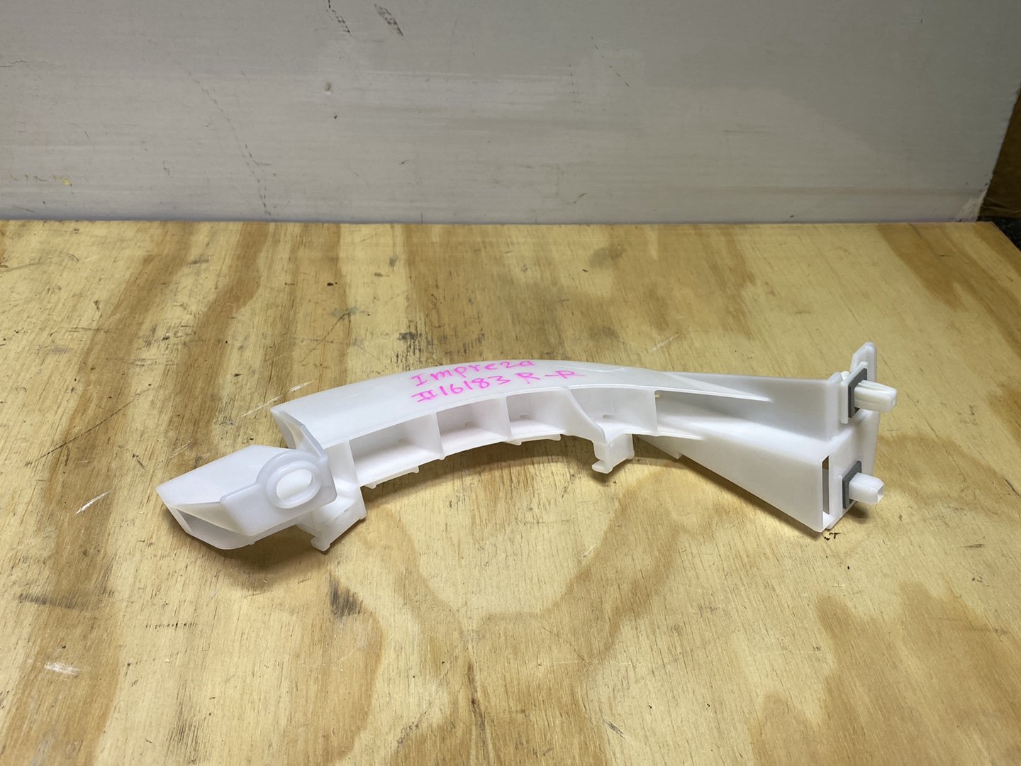 2007 Subaru Impreza - Right Rear Bumper Bracket