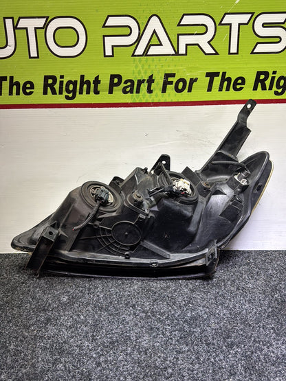 2004 Honda Civic - Right Headlight PN: STANLEY P3703