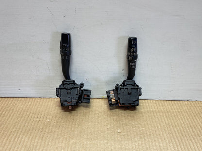2006 Toyota Caldina - Indicator Switch PN: wiper switch