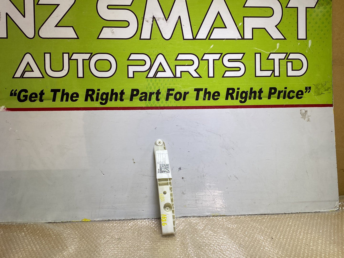 2016 Nissan Juke YF15 - Left Rear Bumper Retainer PN: