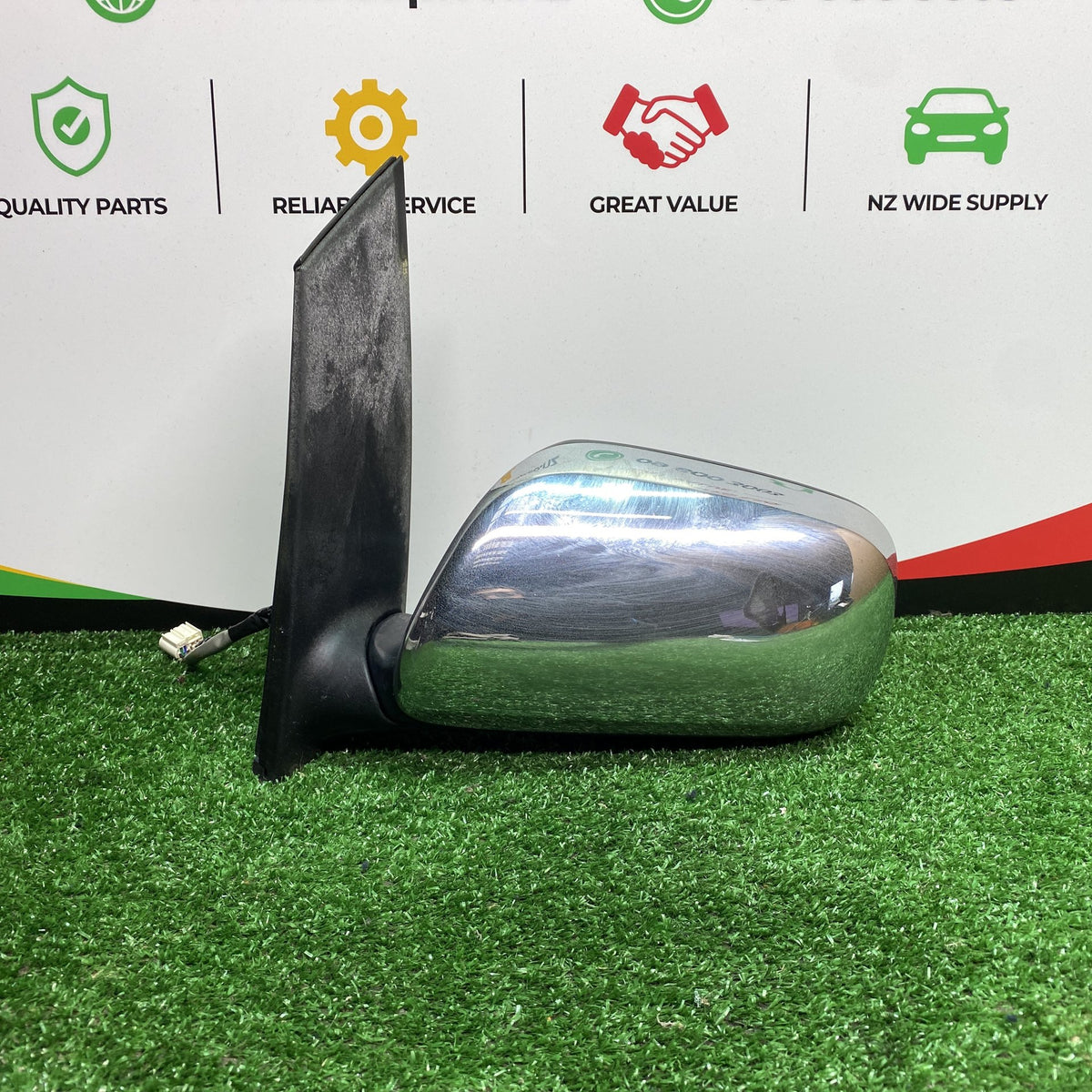 2004 Used Toyota Wish - Left Door Mirror PN: 7 wires