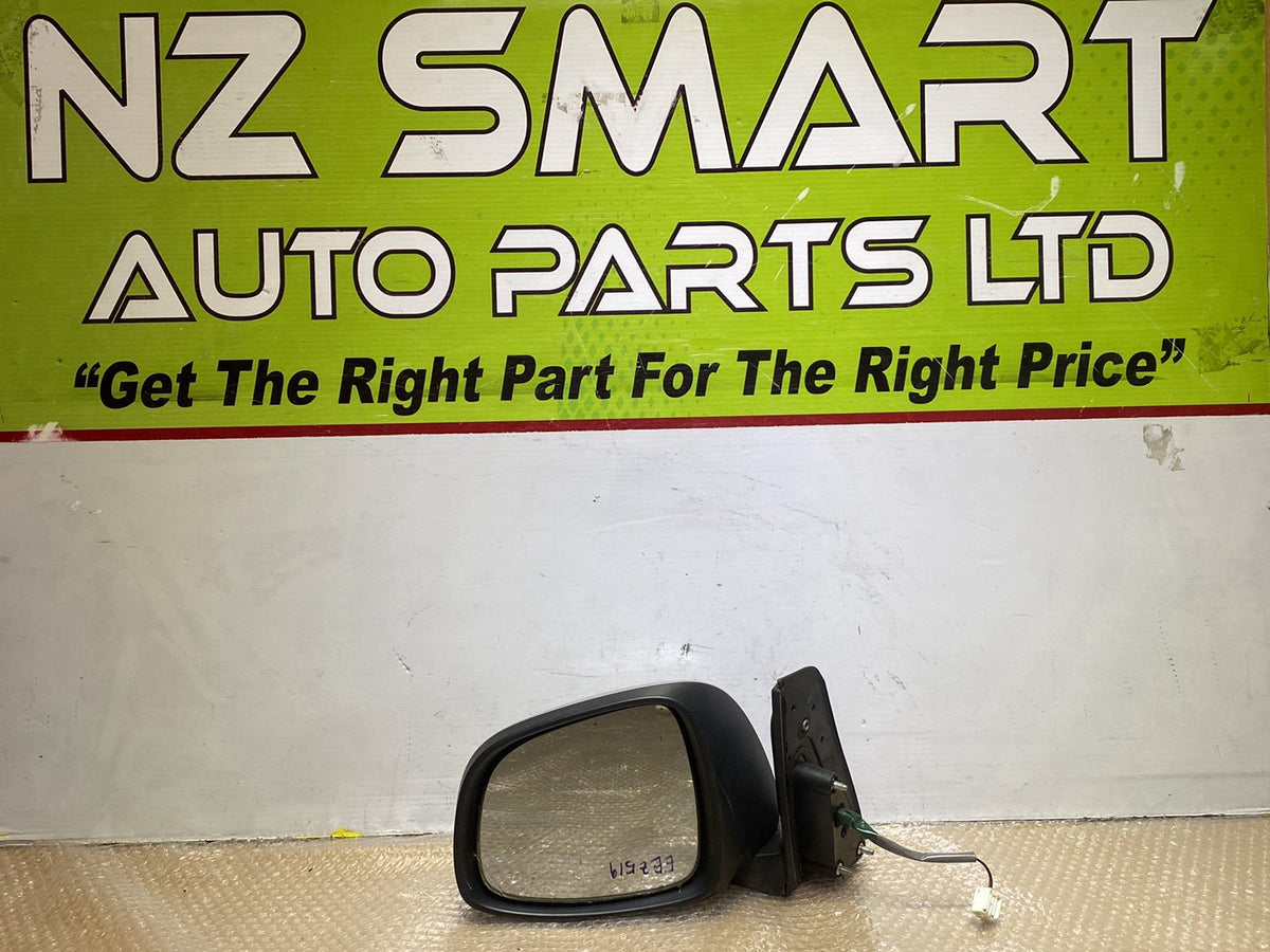 2009 Suzuki SX4 - Left Door Mirror PN: 3 wires