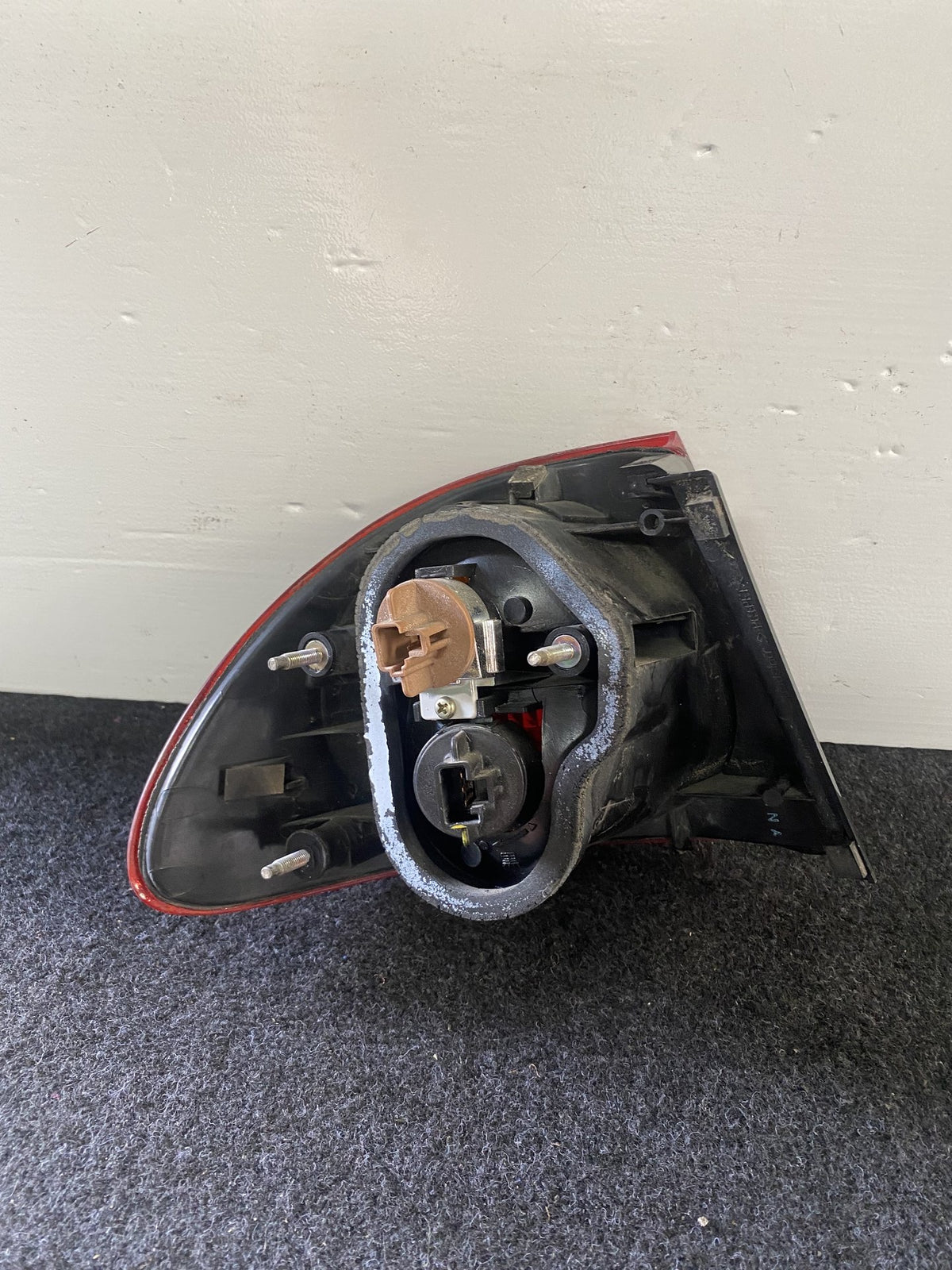 2000 Used Toyota Caldina - Right Taillight PN: 21-42