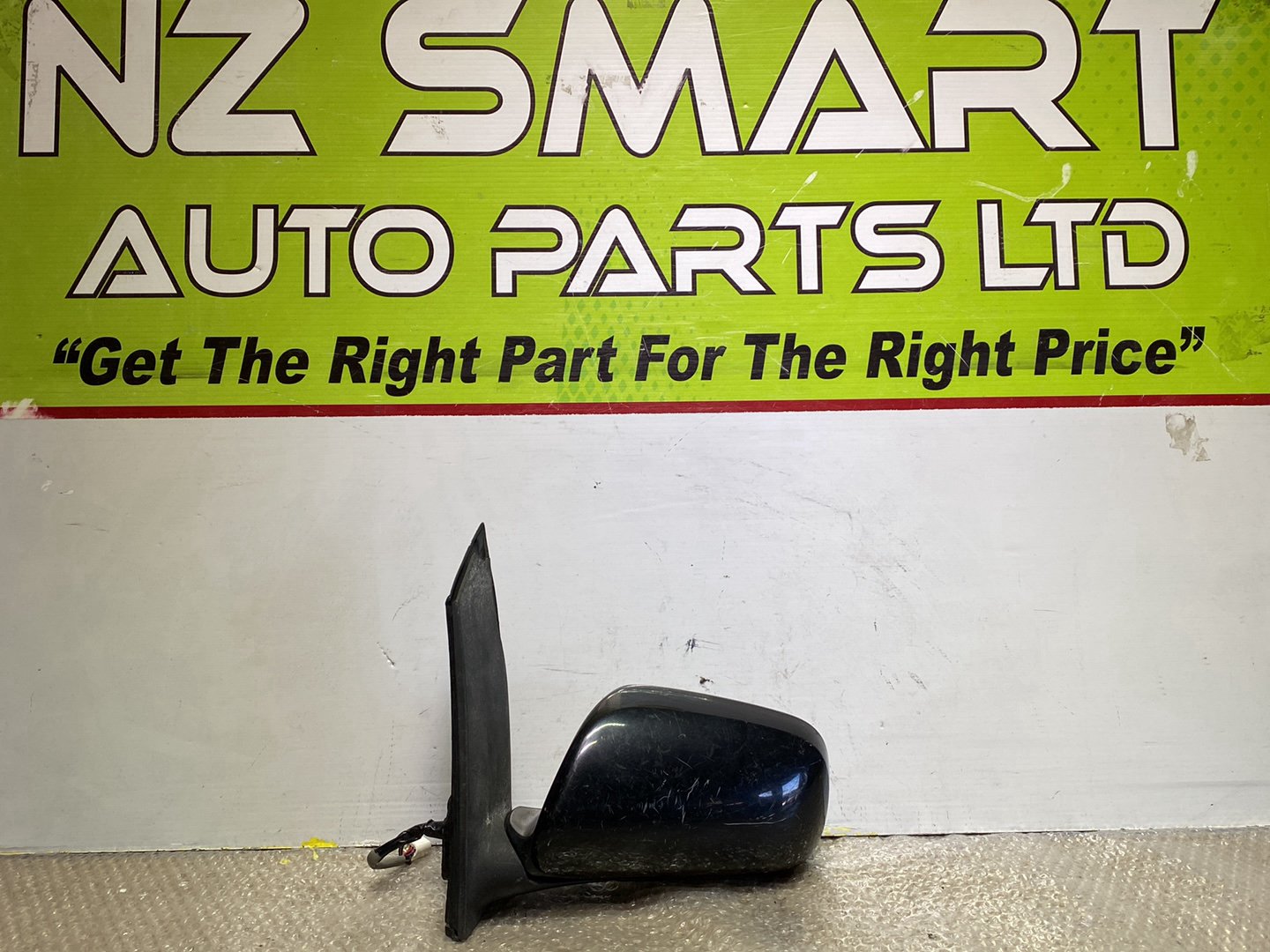 2006 Used Toyota Wish- Left Door Mirror PN: 7 wires