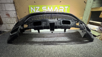 2007 Mitsubishi Outlander - Front Bumper