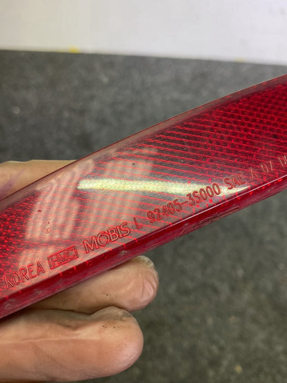2012 Hyundai i45 - Left Rear Bumper Reflector PN: 92405-3S000
