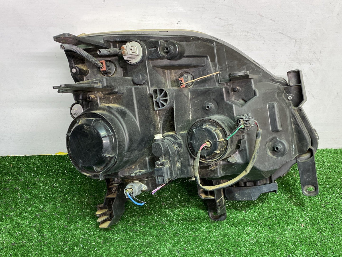 Jul 2010 to Dec 2013 - Nissan X-Trail T31 TL Ti - Left Headlight - Xenon Type