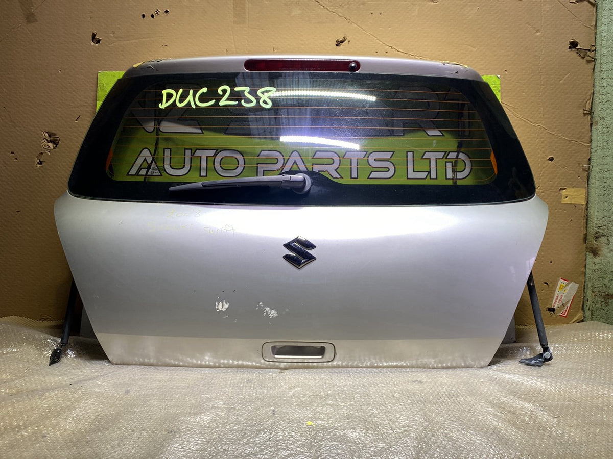 2007 Suzuki Swift- Tailgate PN: 6910063J23