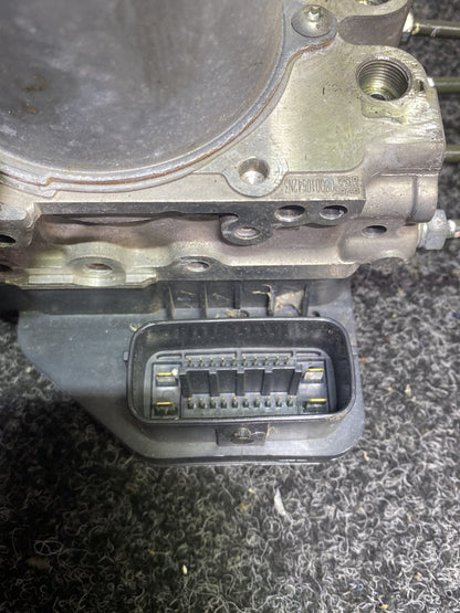 2014 Holden Colorado - ABS Pump