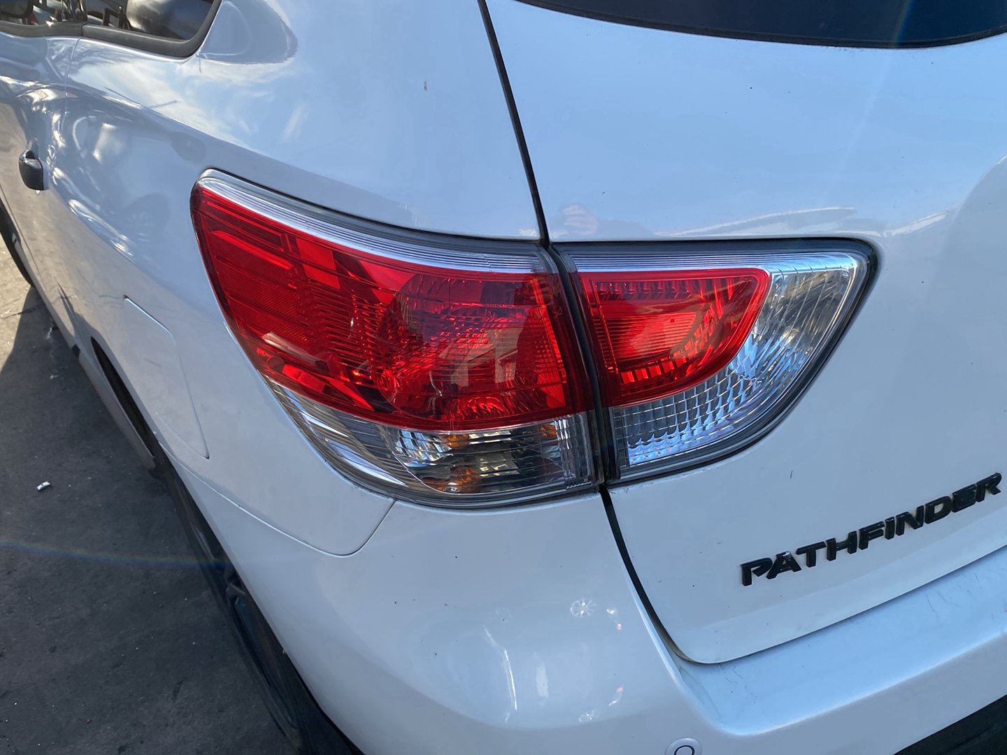 2014 Nissan Pathfinder  Dismantling For Parts