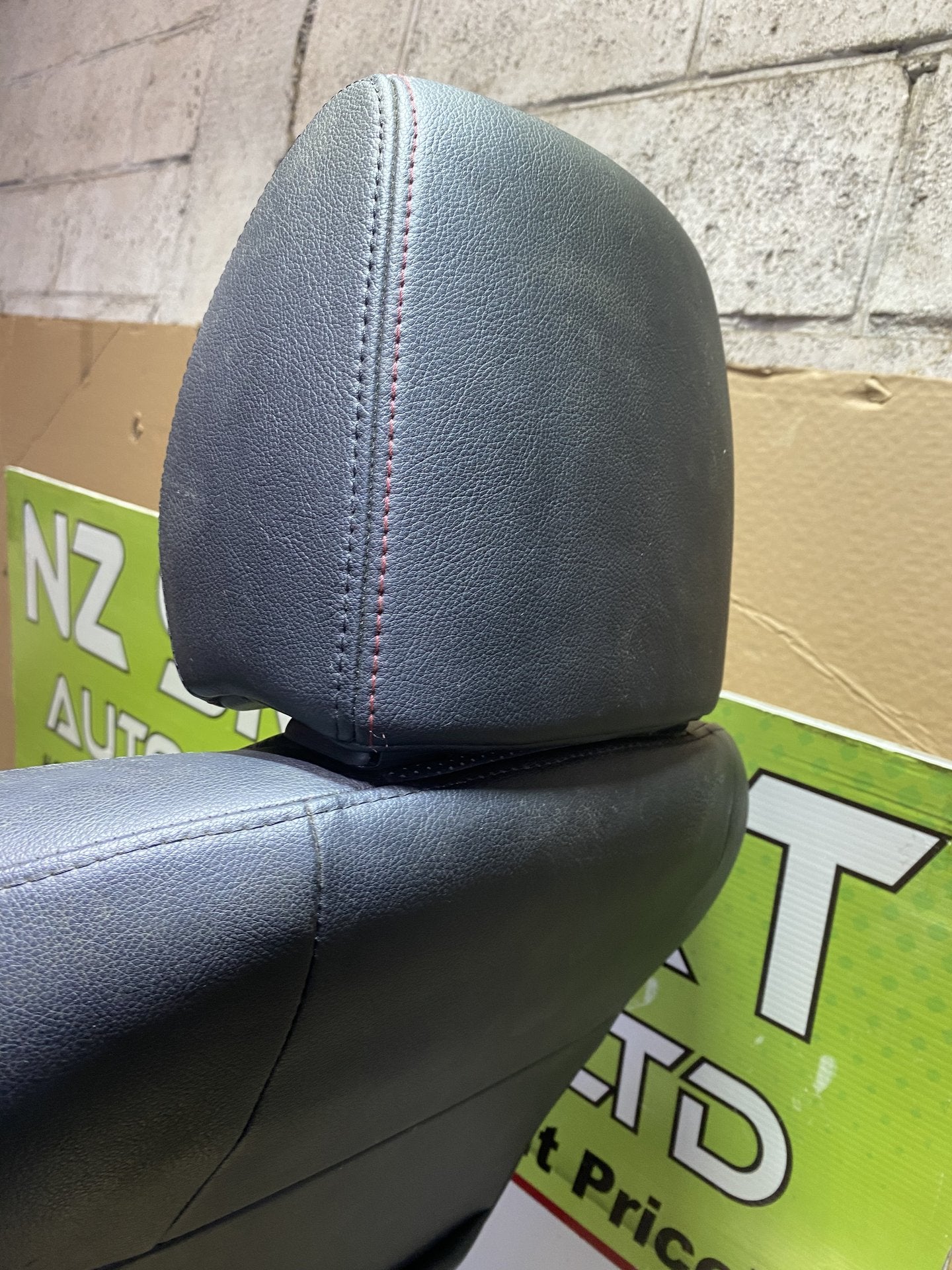 2013 Mazda CX-5 KE2AW - Right Front Seat