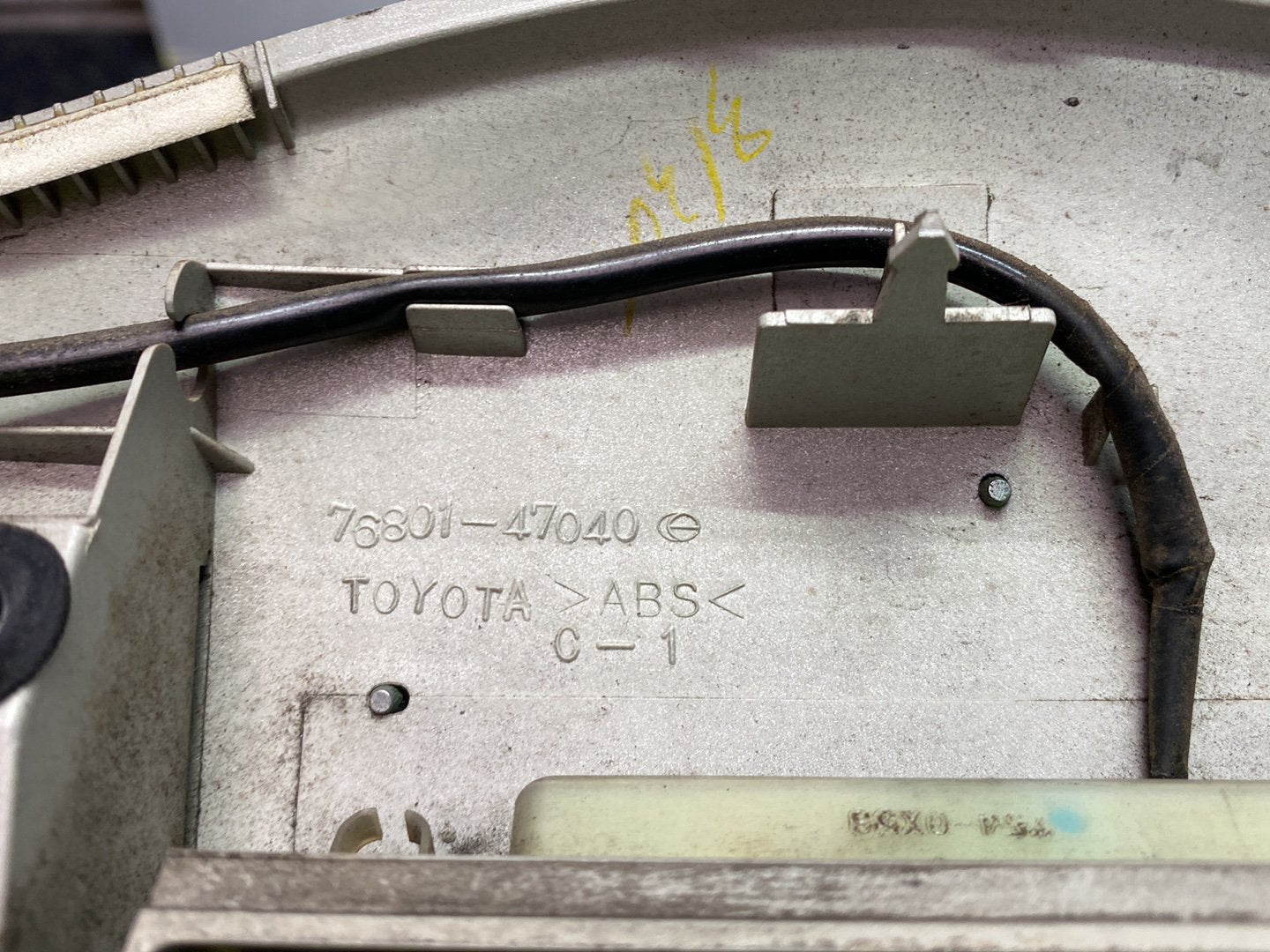 2009 Used Toyota Prius W20 - Rear Garnish PN: 76801-47040