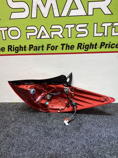 2009, Nissan, Tiida, ST Left Taillight, P7511,