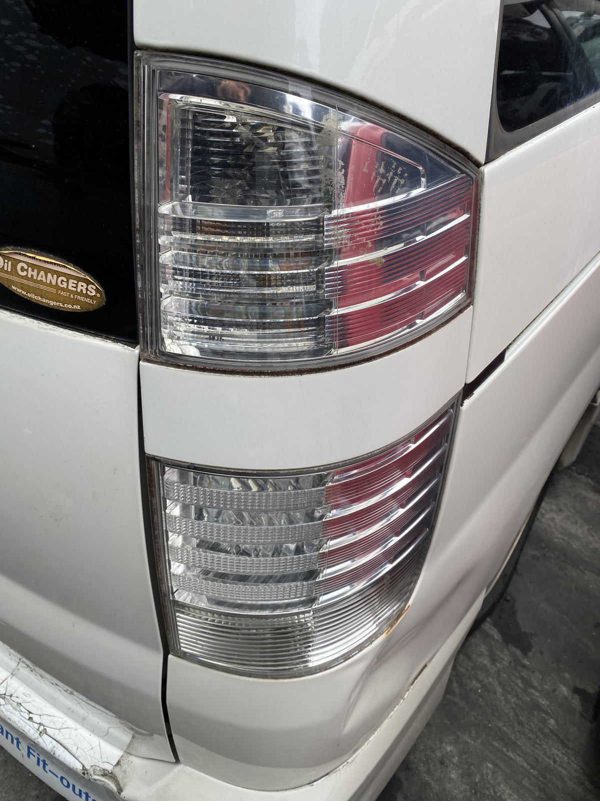 2007 Toyota Voxy AZR60- Dismantling For Parts
