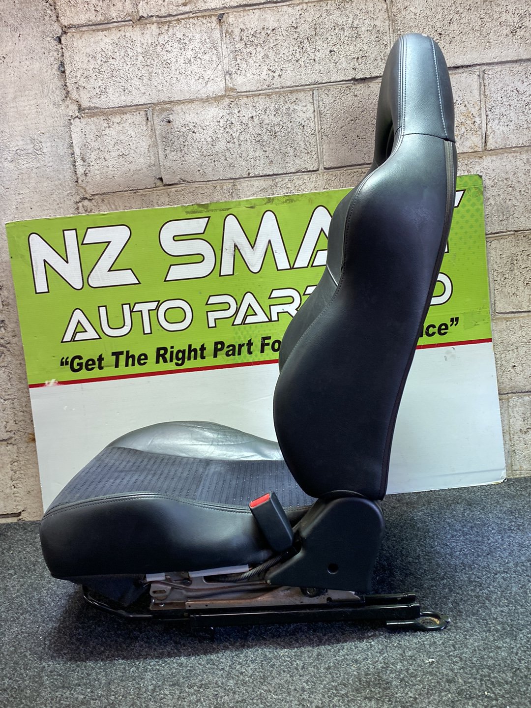 2004 Honda Integra- Right Front Seat PN: