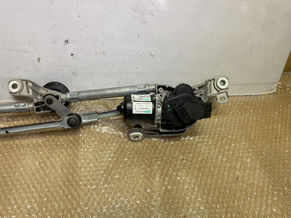 2016 Nissan Juke YF15 - Wiper Motor PN: 288001KE0C
