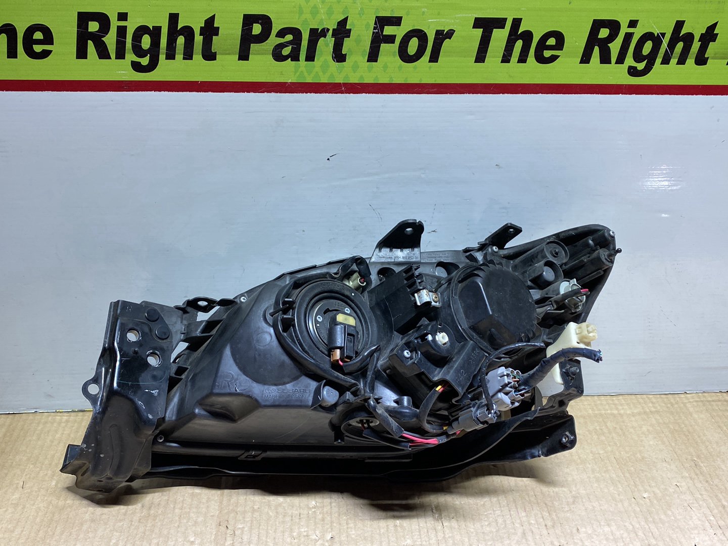 2007 Subaru Impreza GGC - Right Headlight PN: HCHR-509