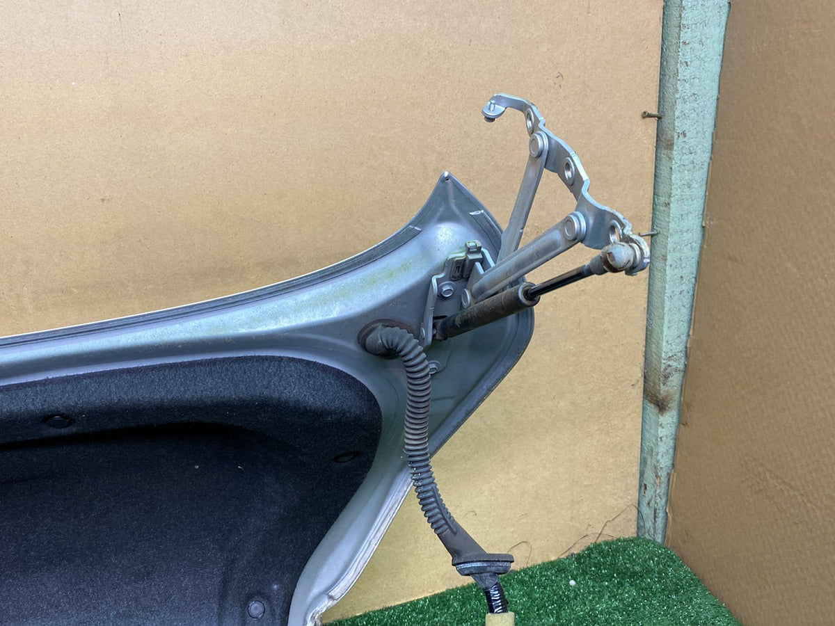 2007 Nissan Skyline PV36 - Bootlid PN: H4300JK0MM
