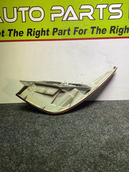 2012 Hyundai i45 - Left Taillight PN: 92401-3S