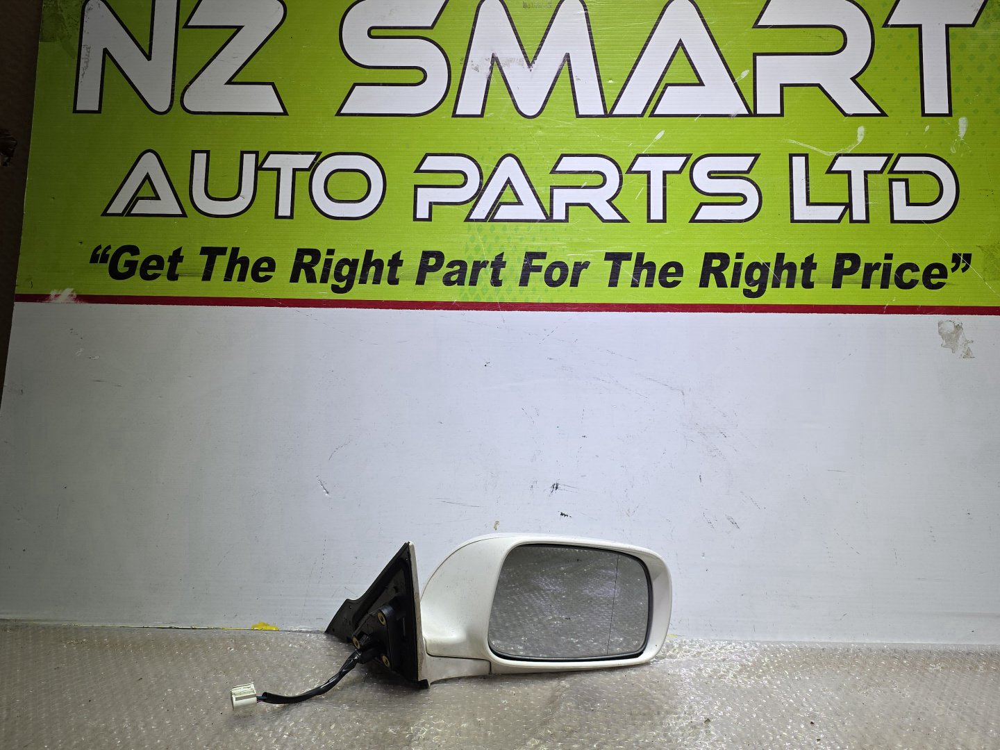 2002 Used Toyota Mark II- Right Door Mirror PN: 5 wires