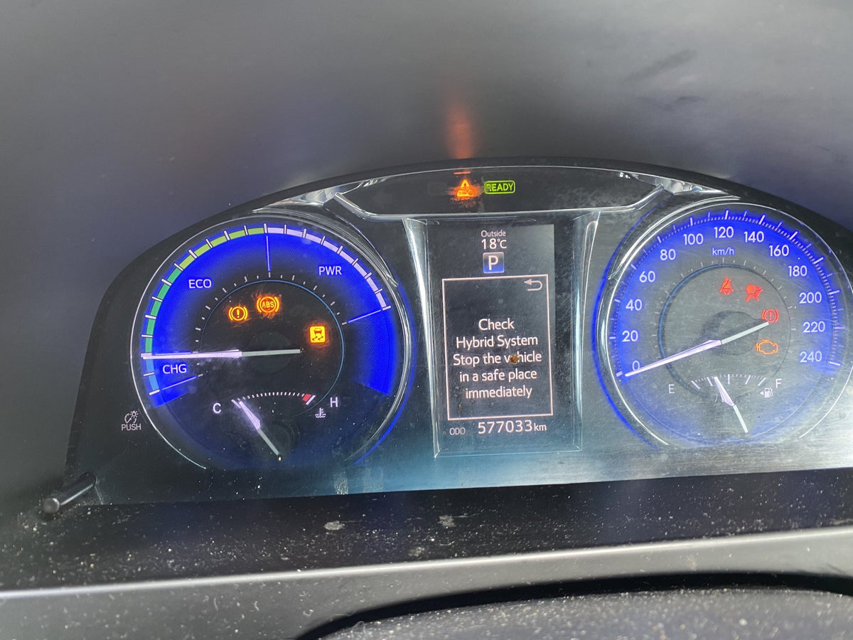 2016 Toyota Camry Hybrid H Dismantling For Parts