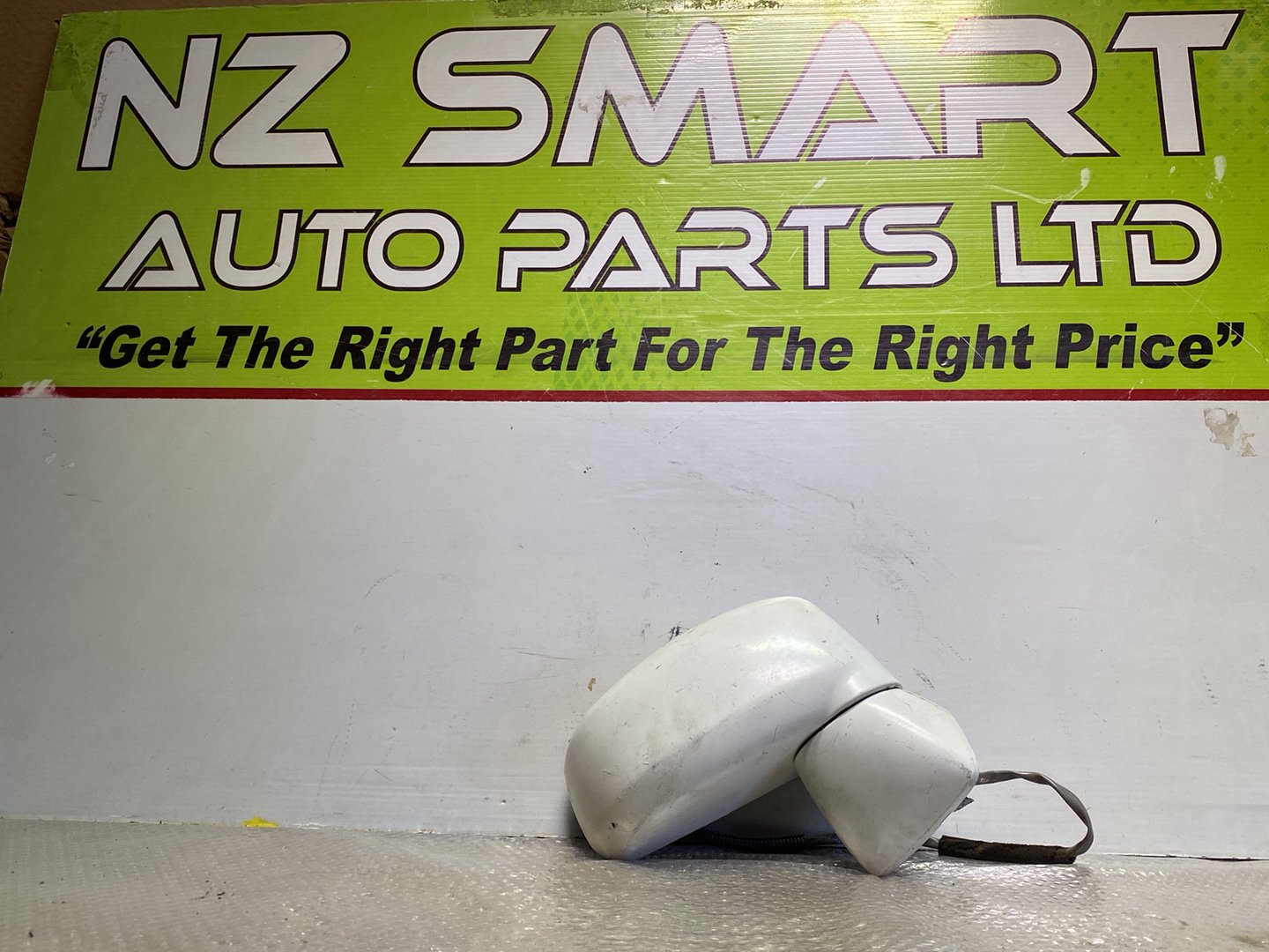 2007 Nissan Tiida- Right Door Mirror PN: 5 wires