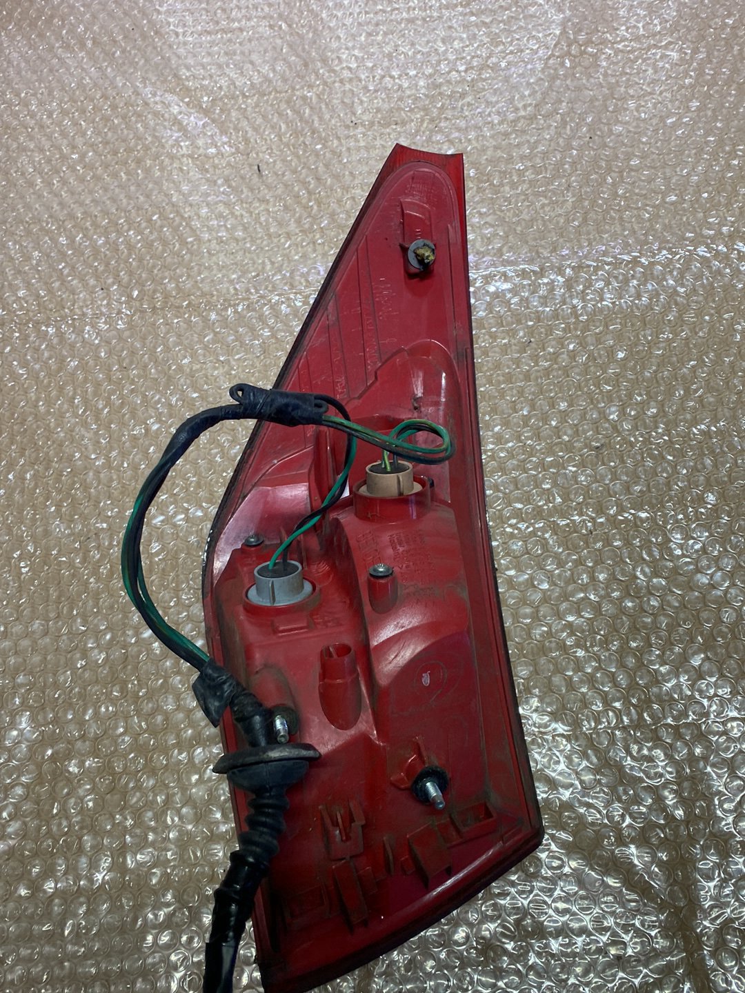 2008 Nissan Bluebird - Right Taillight PN: 26550EW00A