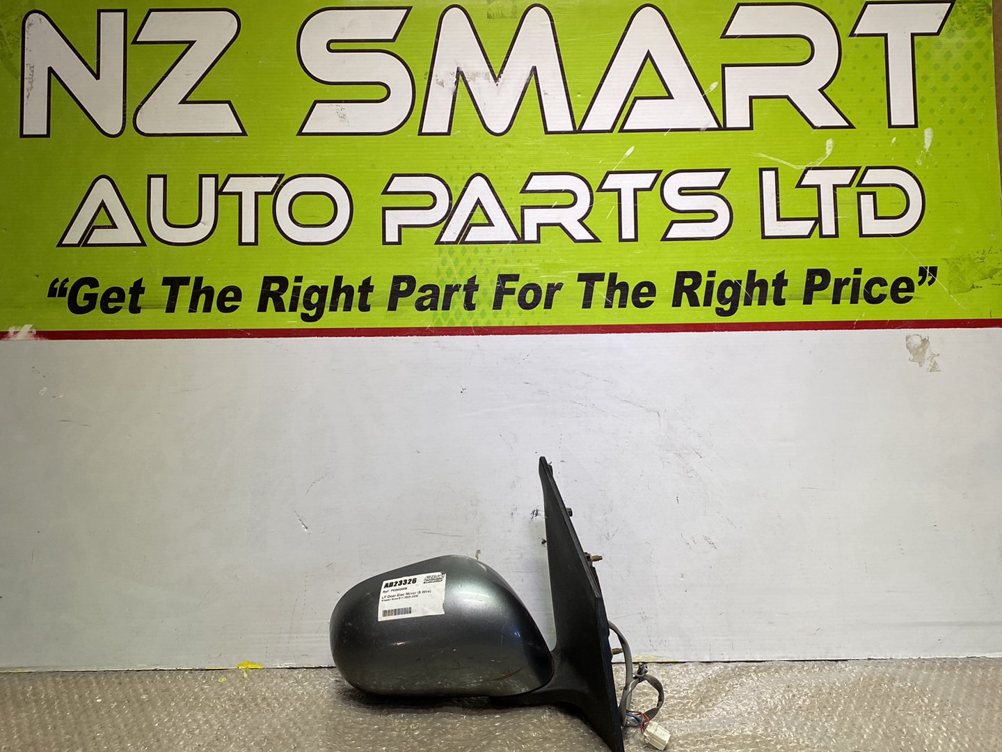 2006 Nissan Note- Right Door Mirror PN: 5 wires